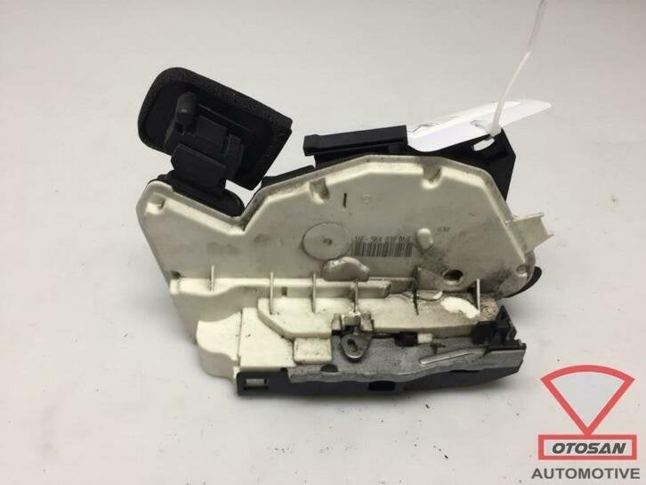 vw golf 6 polo deurslot slotmechaniek rechts voor 5k1837016l, Gebruikt, Volkswagen, Volkswagen AG, Vw@volkswagen.de