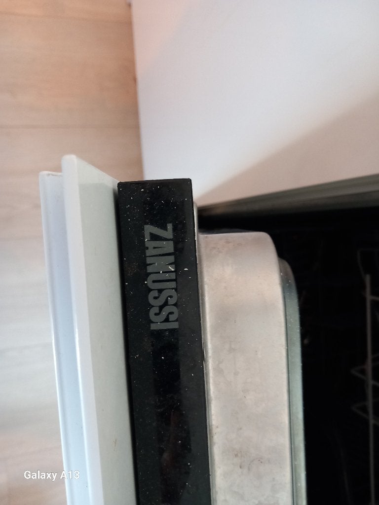 Zanussi vaatwTe koop Zanussi inbouw vaatwasser ZDT 2200 3FA, Ophalen, Gebruikt, Minder dan 85 cm, Inbouw