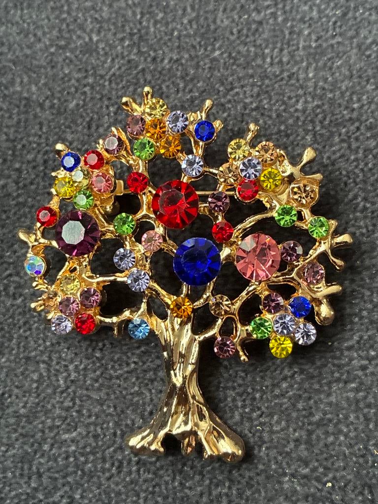 Gouden Broche 'Levensboom' met Kleurrijke Kristallen, Met kristal, Overige materialen, 4 tot 7 cm, Ophalen of Verzenden