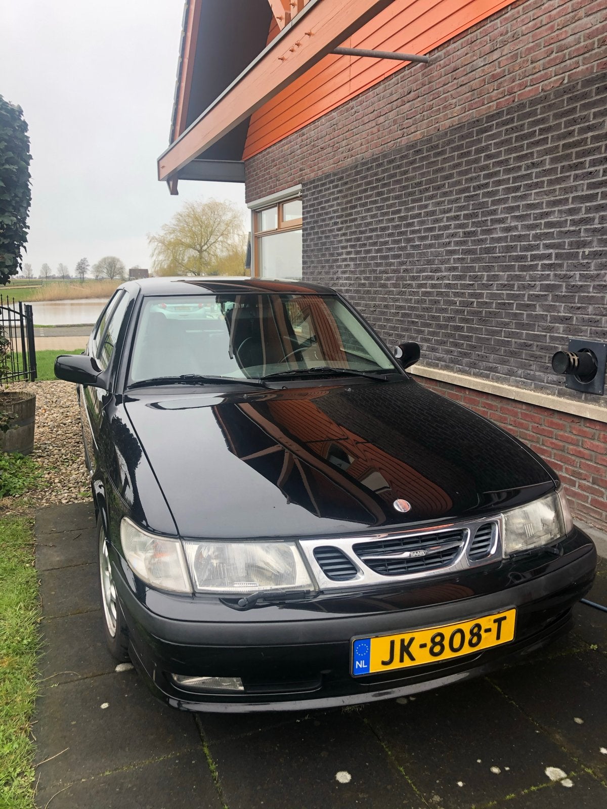 Saab 2000 Zwart, Auto's, 715 kg, Zwart, 153 pk, Particulier