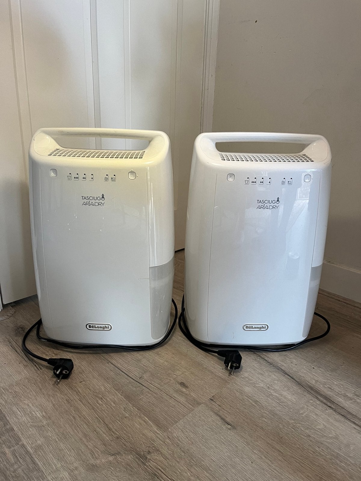 2 stuks De'Longhi Tasciugo AriaDry DEX210 Luchtontvochtigers, Witgoed en Apparatuur, Luchtbehandelingsapparatuur, Ophalen of Verzenden