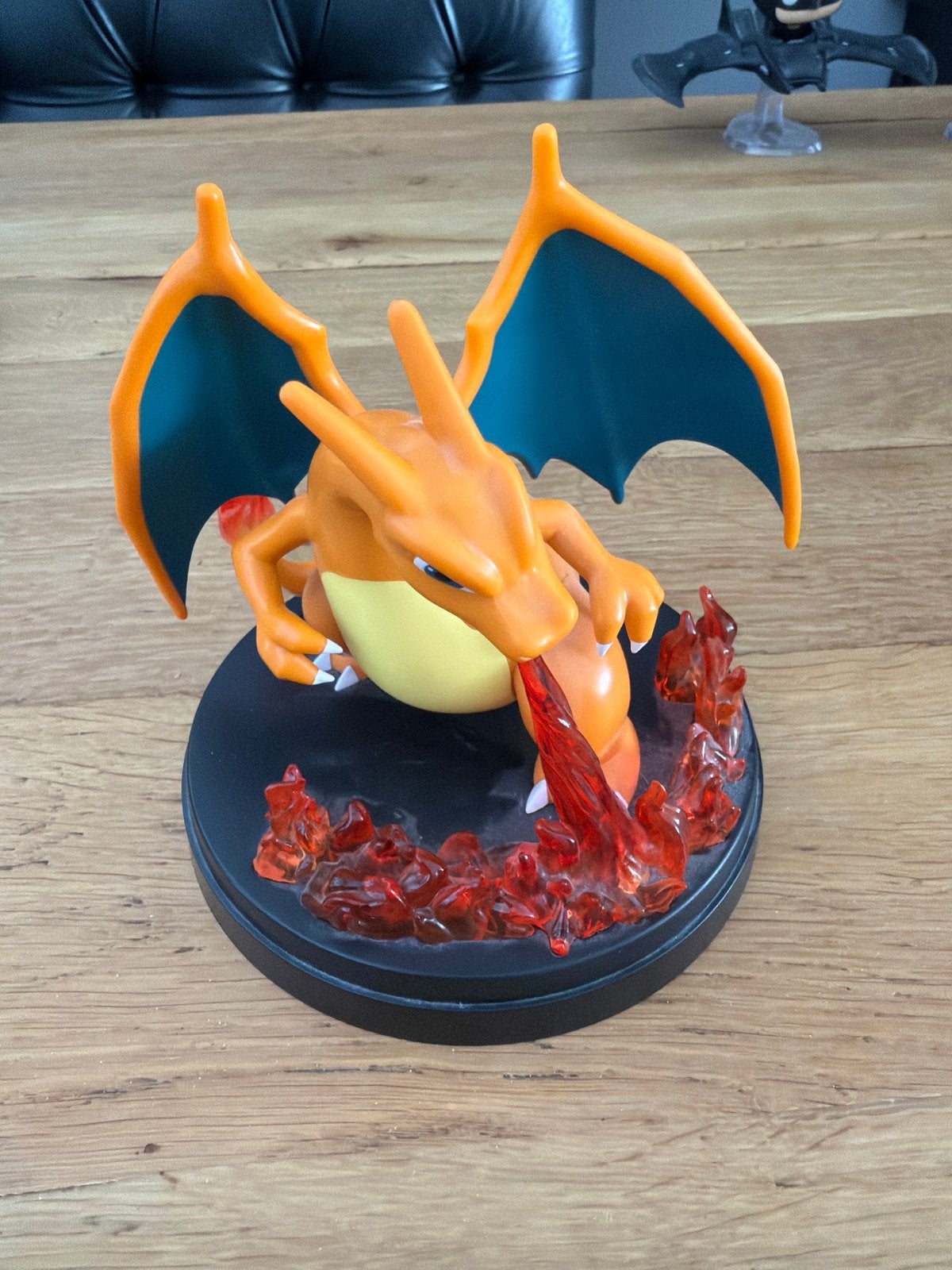 Pokémon Charizard Figuur met Vlammen - Zo goed als nieuw, Ophalen of Verzenden, Zo goed als nieuw