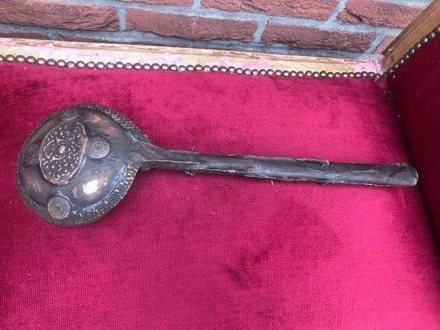 oude decoratieve Tibetaanse grote lepel, Antiek en Kunst, Ophalen of Verzenden, Metaal, Handgemaakt, Tibet