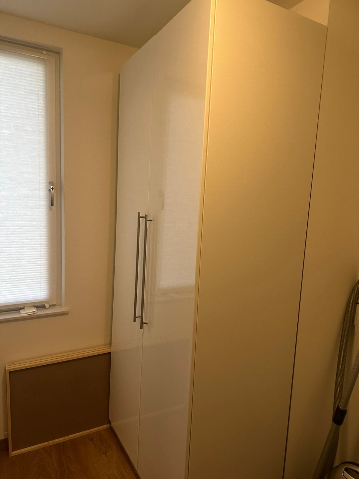 Hoogglans witte Pax kledingkast Ikea, Ophalen, Met deur(en), 200 cm of meer, Modern, hoogglans wit met RVS handgrepen