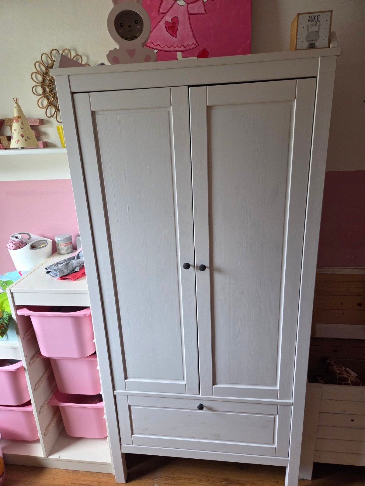 Witte kledingkast met lade en hangruimte, Huis en Inrichting, Ophalen, Gebruikt, 100 tot 150 cm, 50 tot 100 cm