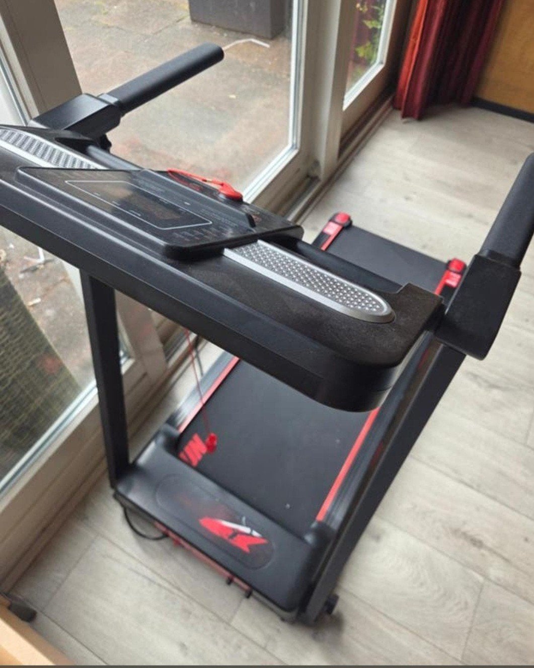 Loopband tot 14 km/u - Perfect voor thuisworkouts, Ophalen, Zo goed als nieuw, Benen, Loopband