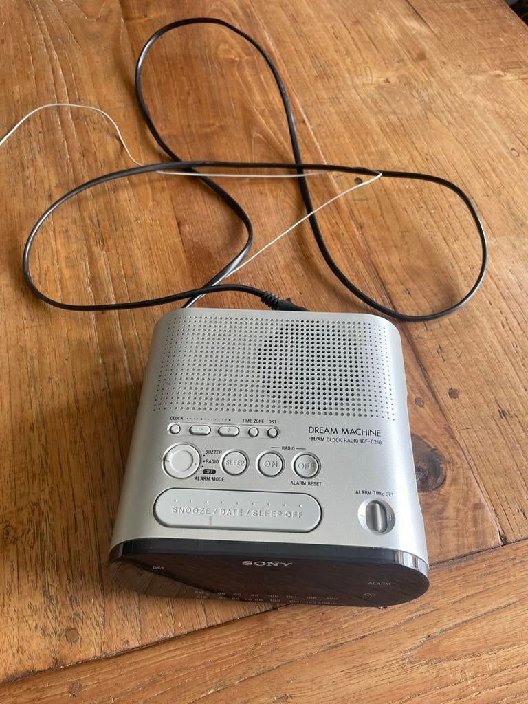SONY wekker radio, Ophalen of Verzenden, Zo goed als nieuw