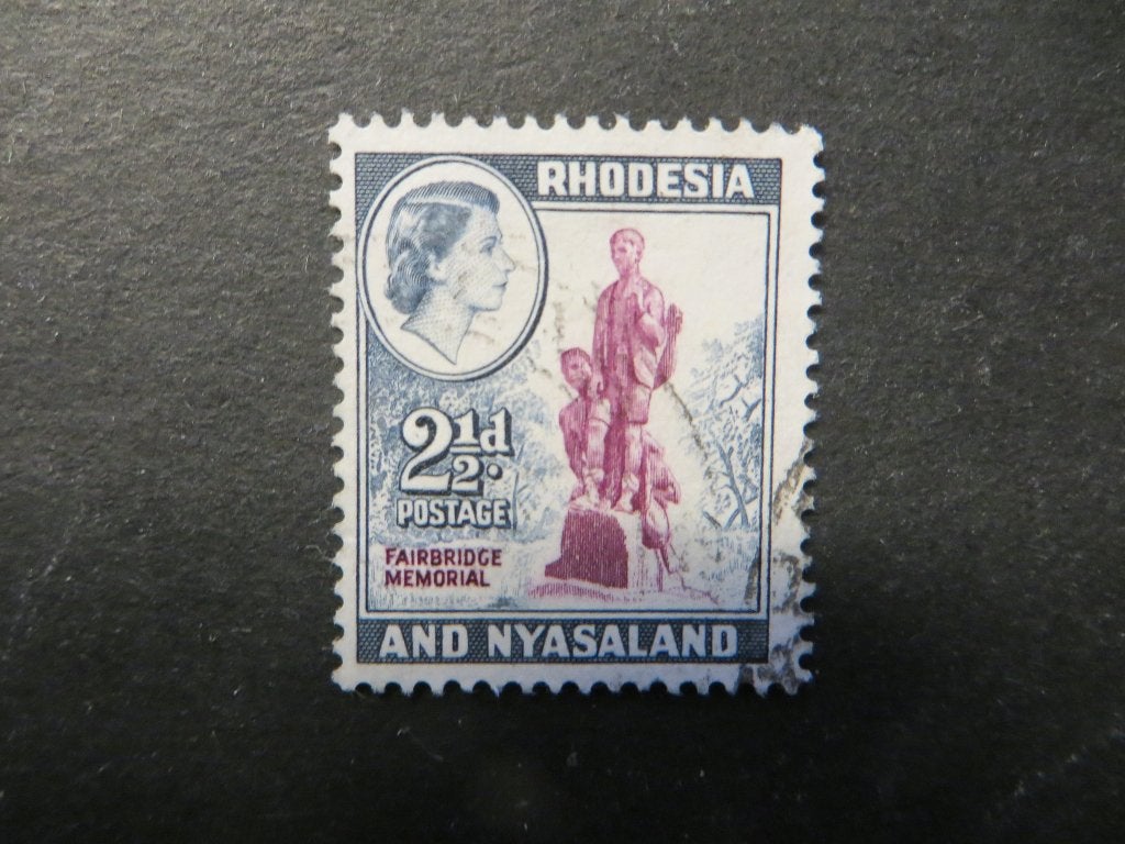 A00329: Rhodesia & Nyasaland QEII 2 1/2 d, Postzegels en Munten, Postzegels | Afrika, Ophalen of Verzenden, Tanzania