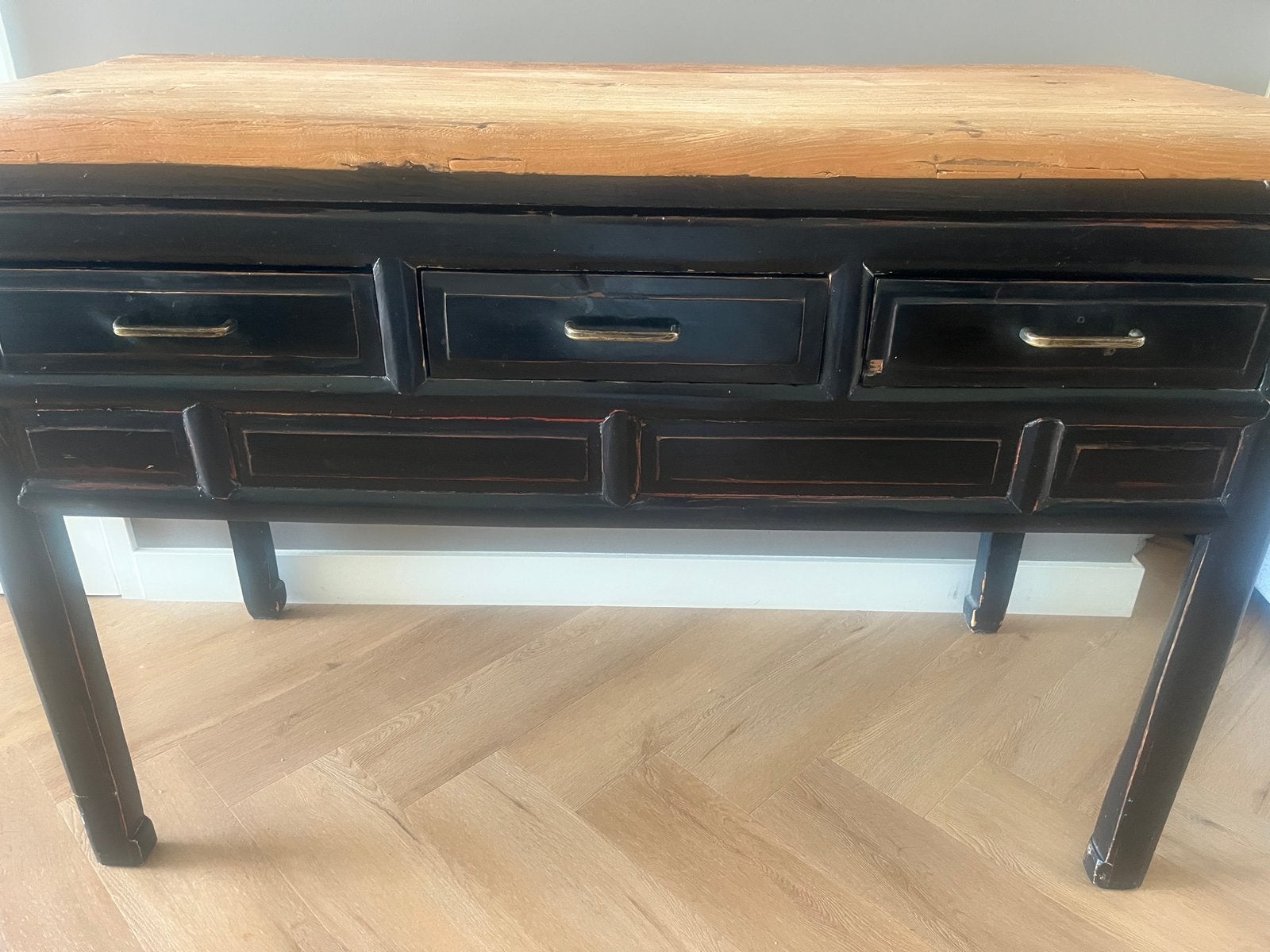 Mooie houten donkerbruine/zwarte sidetable met houten blad, Tuin en Terras, Ophalen, Zo goed als nieuw, Hout, Overige typen