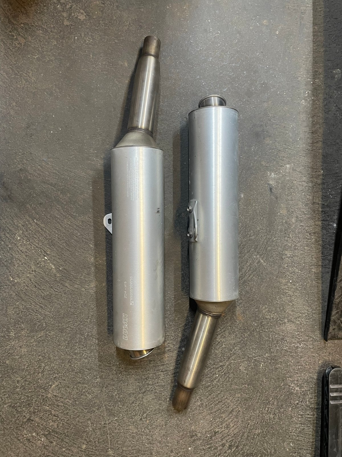 Originele Ducati 900 supersport uitlaten - ZDM-A19, Ophalen of Verzenden, Gebruikt