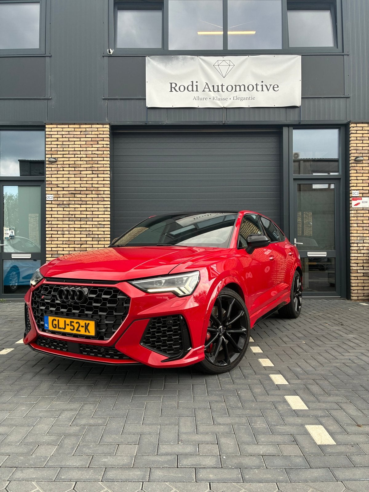 Audi RSQ3 2.5 TFSI 400pk Quattro 2020 Rood FULL OPTION, Auto's, Automaat, Zwart, Leder, Bedrijf