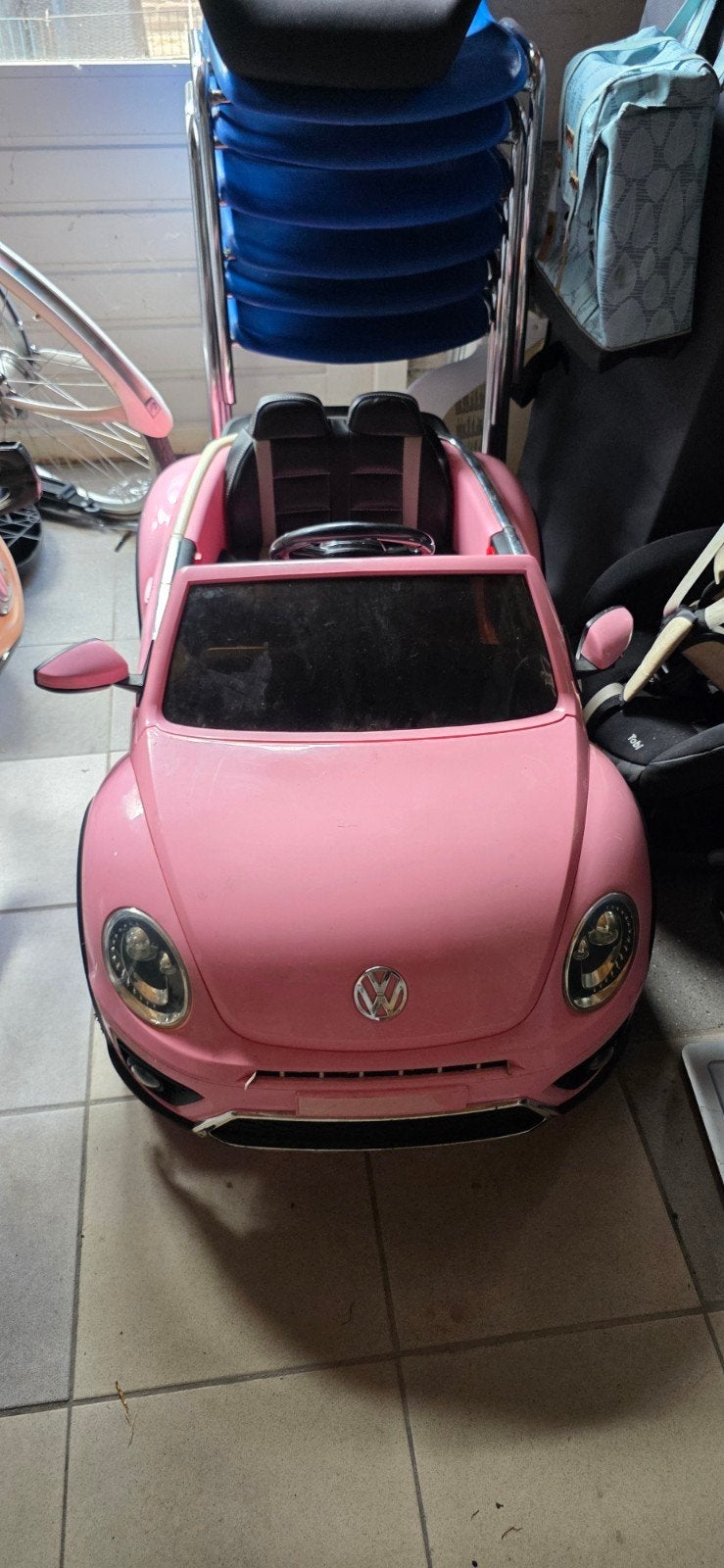 Roze Volkswagen Kever elektrische kinderauto, Ophalen, Gebruikt