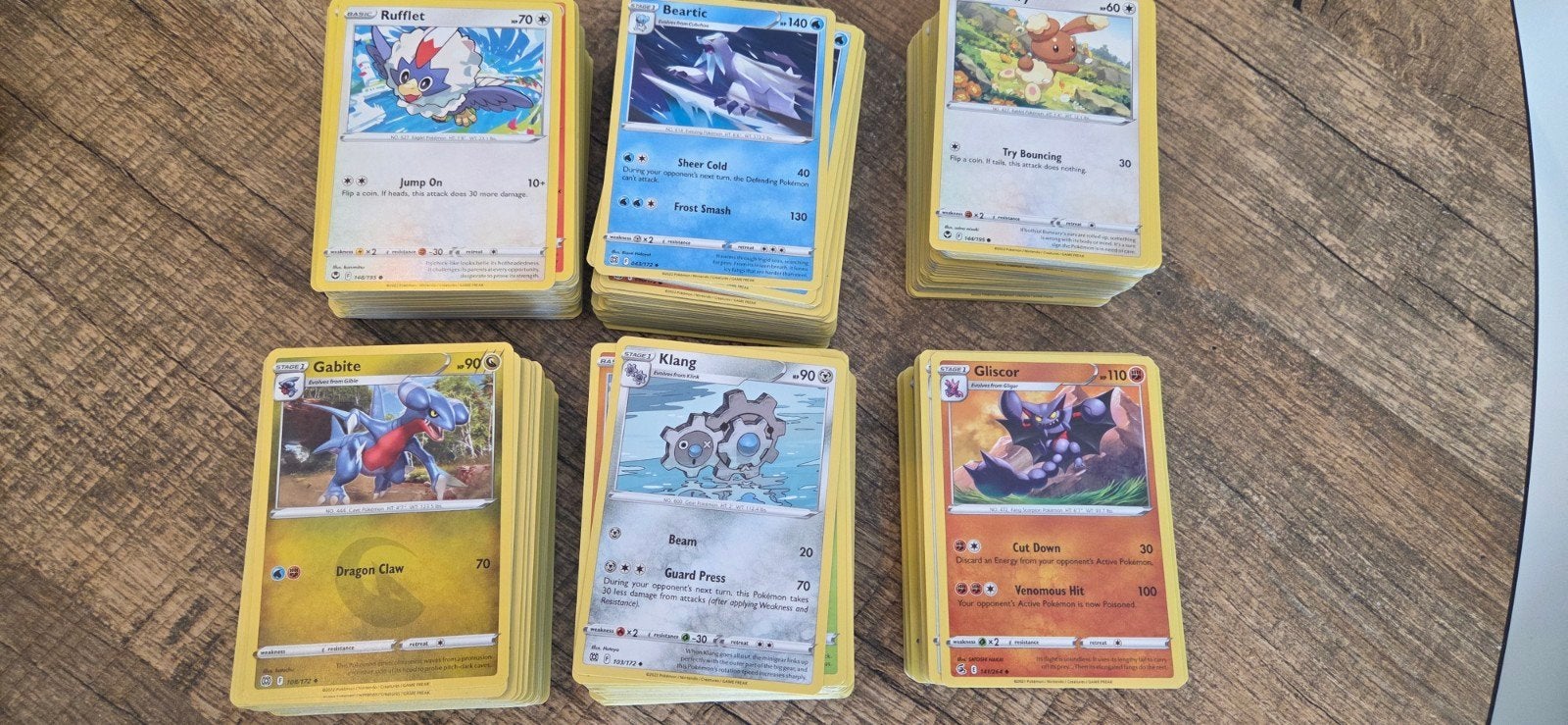 600x sword and shield bulk pokémon, Ophalen of Verzenden, Zo goed als nieuw, Meerdere kaarten