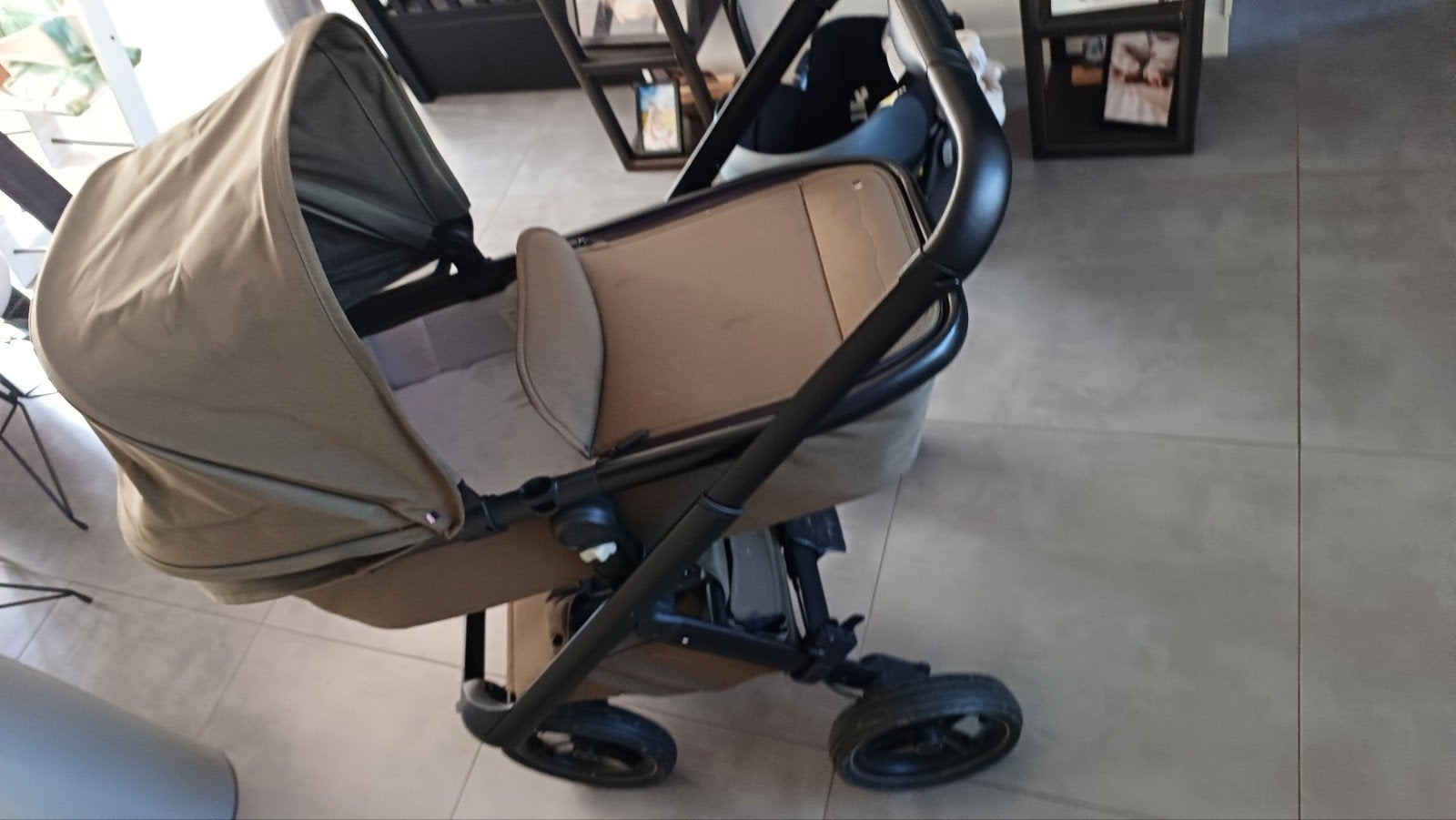 dubatti one kinderwagen, Kinderen en Baby's, Kinderwagens en Combinaties, Gebruikt, Verstelbare duwstang, Combiwagen, Ophalen