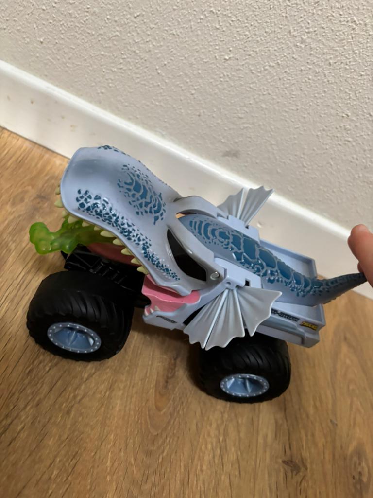 Hotwheel Monster Trucks 1:24 Mega-Wrex, Ophalen of Verzenden, Zo goed als nieuw, Overige merken