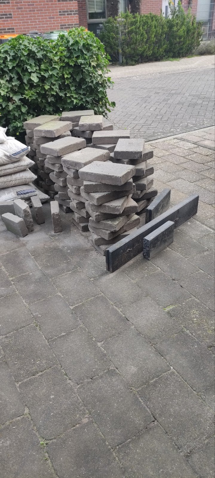 tegels en opsluitband, Tuin en Terras, Ophalen, Beton, Terrastegels