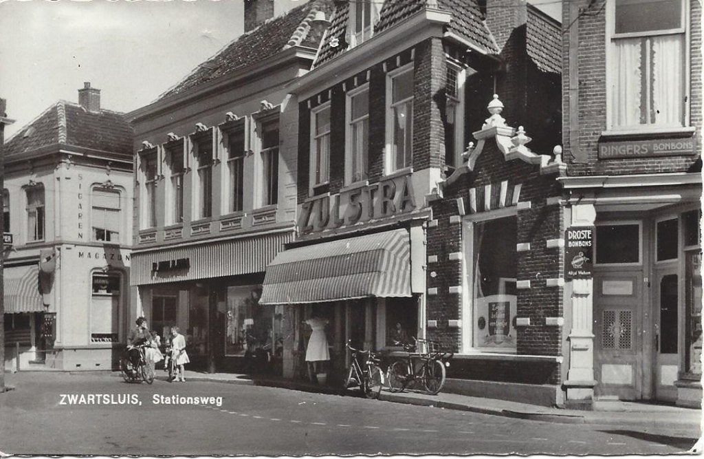 Zwartsluis (Ov.) Stationsweg, Winkels, gelopen 1964, Ophalen of Verzenden, 1960 tot 1980, Gelopen, Overijssel