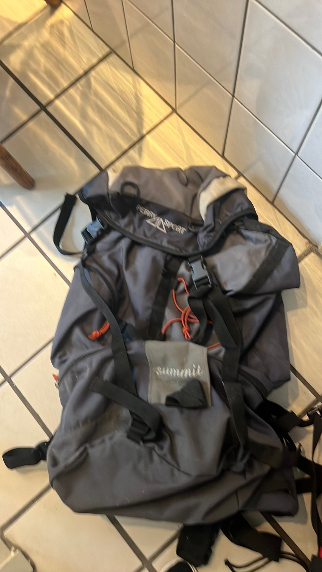 Backpack rugzak Perry Sport - Ideaal voor avontuur, Gebruikt, 25 tot 40 cm, Ophalen of Verzenden, Trekking