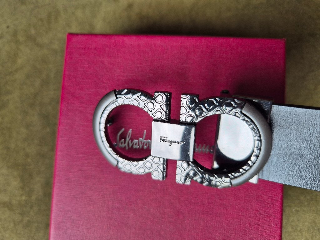 Salvatore Ferragamo black chrome gesp riem 105 cm, Kleding | Heren, Nieuw, Riem of Ceintuur, Echt leder, Zwart