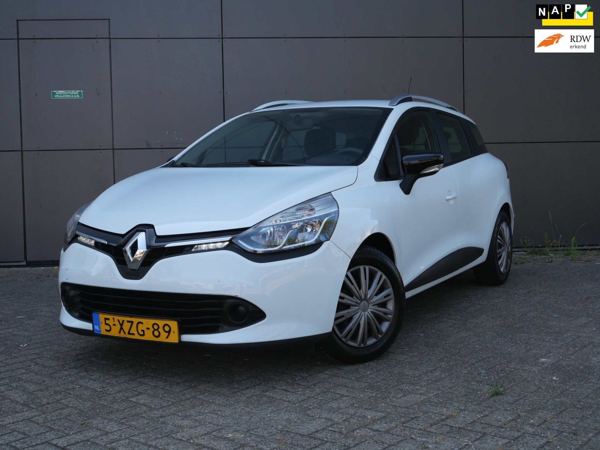 Renault Clio Estate 0.9 TCe Expression, Auto's, Renault, Voorwielaandrijving, Stof, Wit, Origineel Nederlands