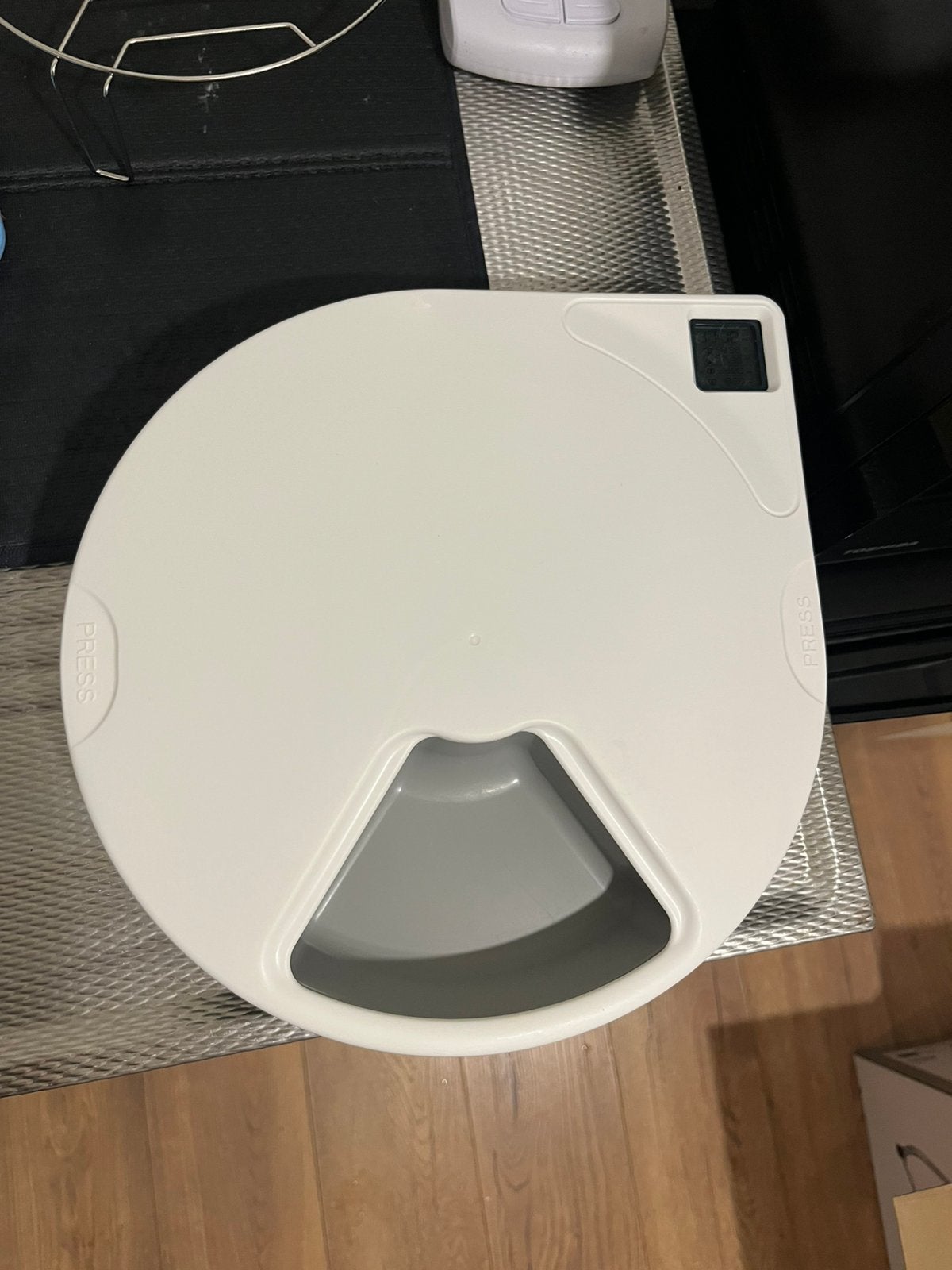 Cat Mate c500 Voerautomaat - Automatic feeder, Ophalen, Zo goed als nieuw