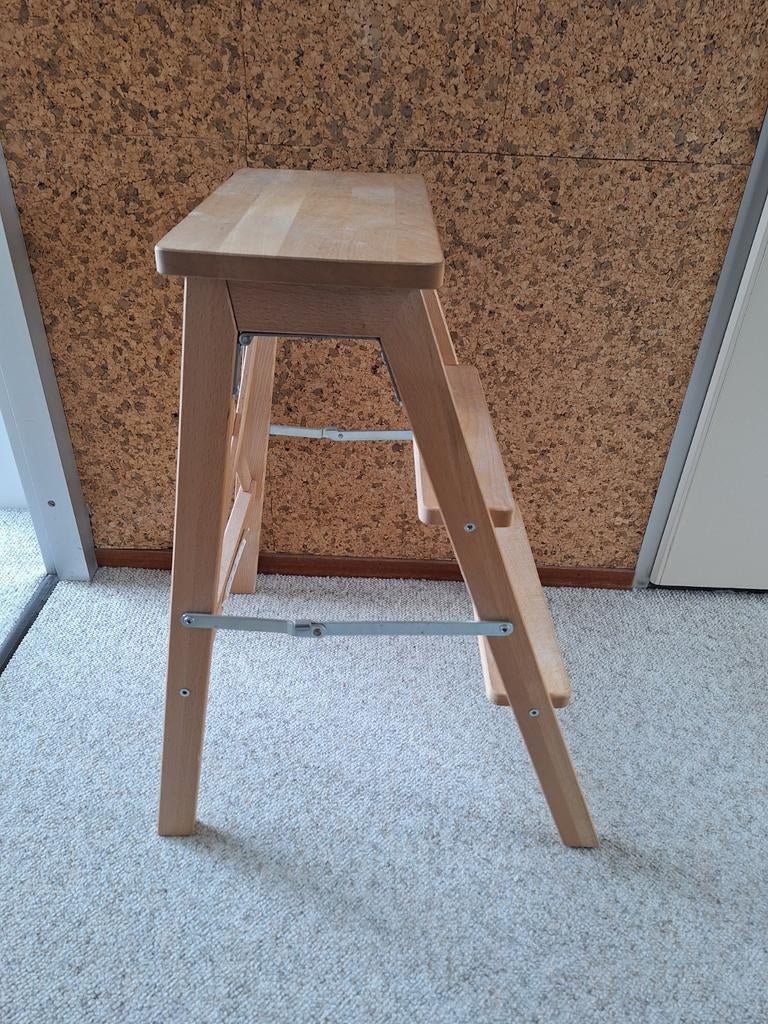 Houten trapkruk, Huis en Inrichting, Krukjes, Ophalen, Gebruikt, Hout