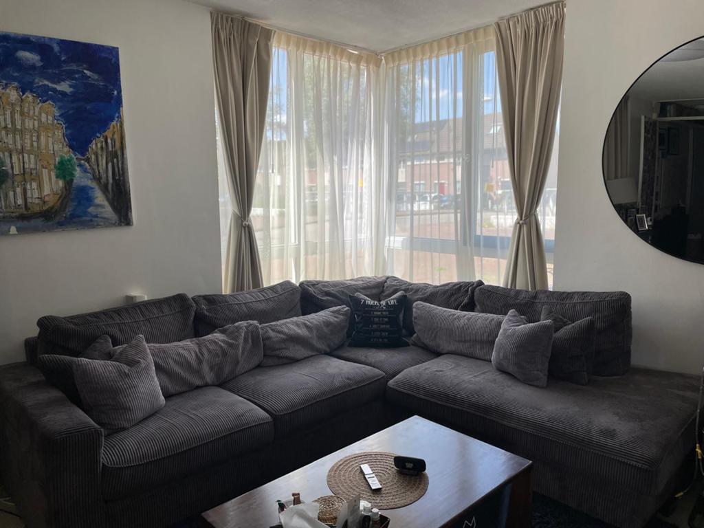 Grote comfortabele hoekbank, grijs ribstof, Ophalen, Modern, Comfortabel, 250 tot 300 cm, Gebruikt