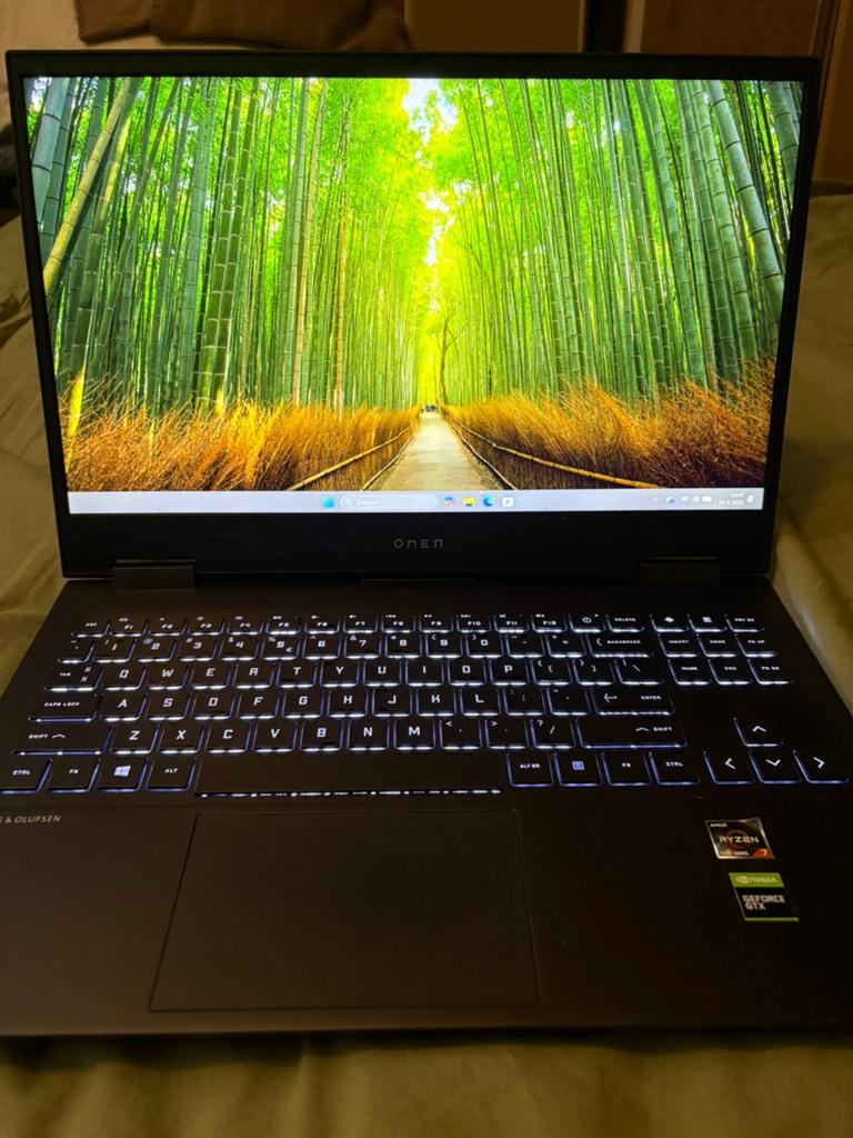 HP Omen 15 gaming laptop inc. Laptophoes, Computers en Software, Windows Laptops, 2 tot 3 Ghz, Ophalen of Verzenden, Zo goed als nieuw