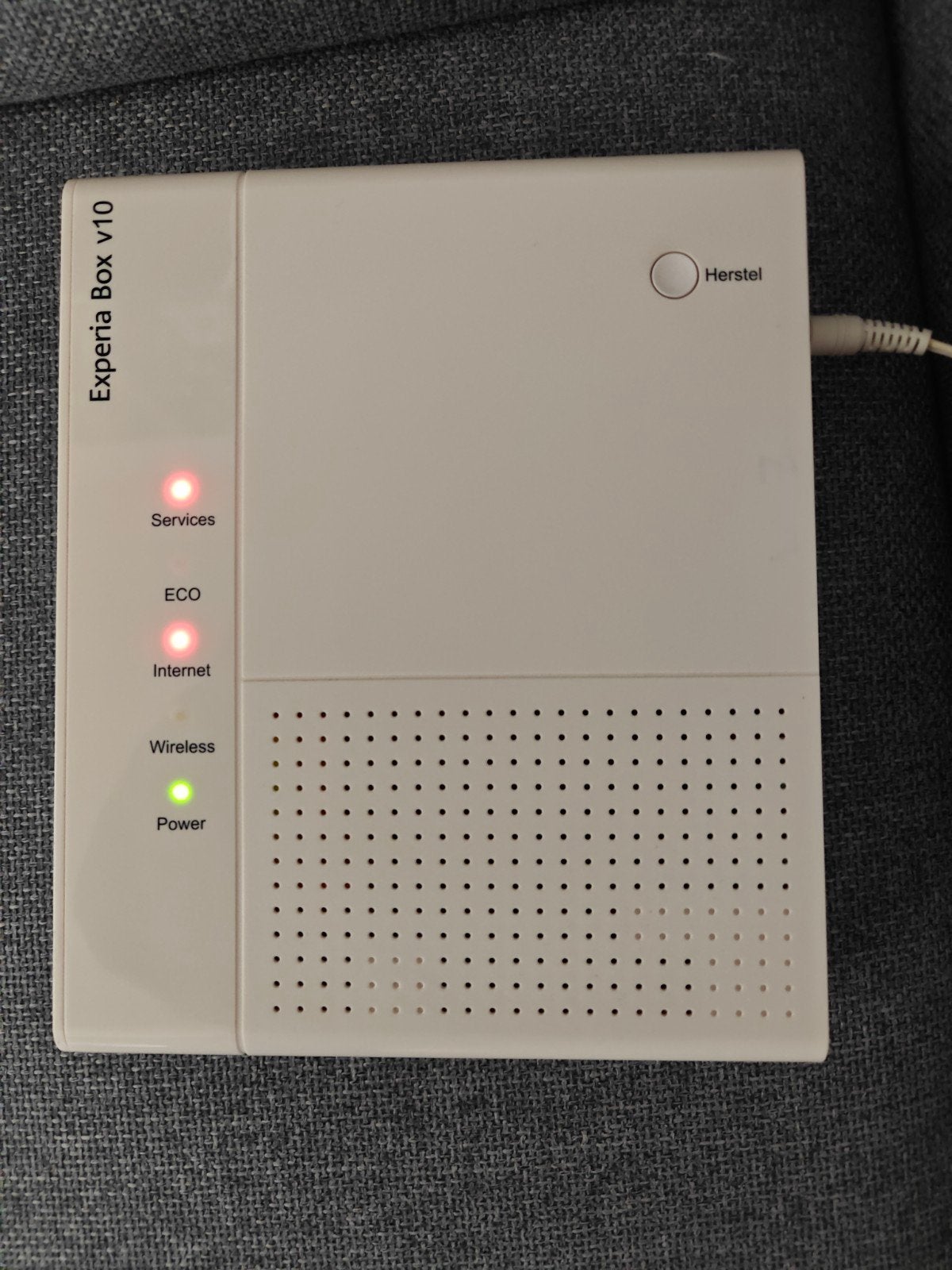 KPN Experia Box V10 Router met modem - Zo goed als nieuw, Computers en Software, Routers en Modems, Ophalen of Verzenden, Zo goed als nieuw