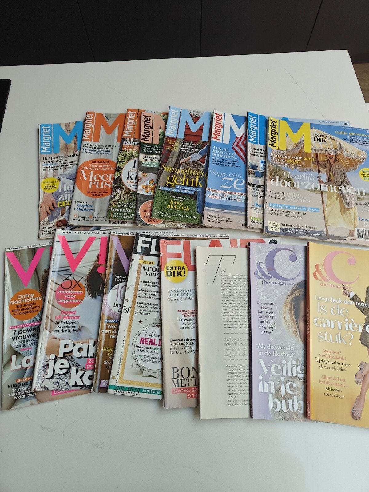 Diverse Margriet en VIVA magazines, Ophalen of Verzenden, Gelezen, Damesbladen