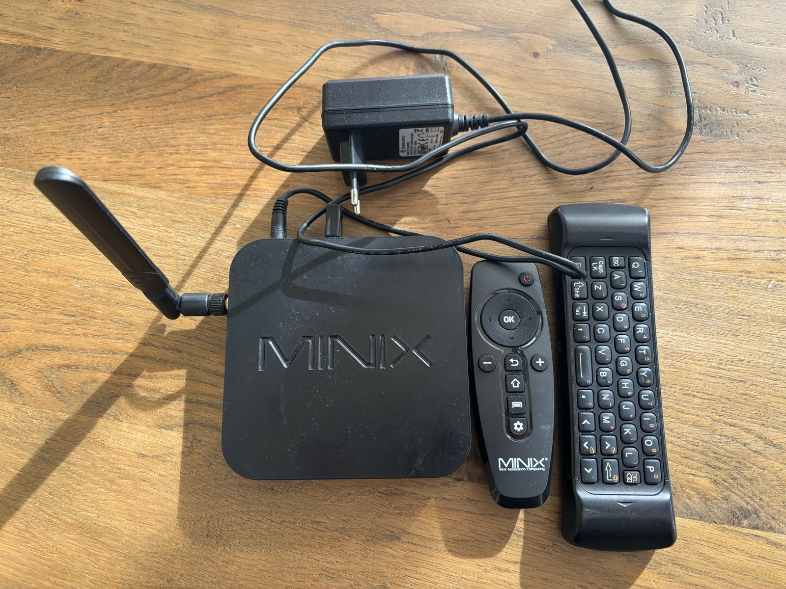 Minix Android TV Box met afstandsbediening en toetsenbord, Audio, Tv en Foto, Ophalen of Verzenden, Gebruikt, HDMI, Zonder harde schijf