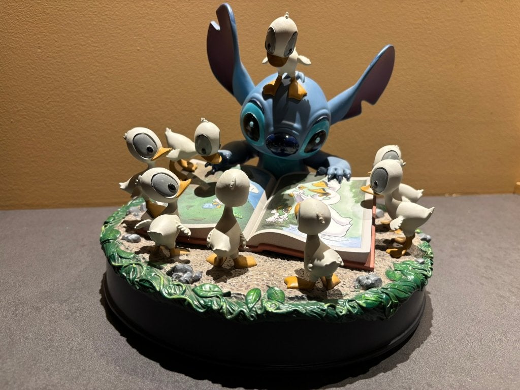 Walt Disney beeld - Stitch - Art of Disney Theme Parks, Ophalen of Verzenden, Overige figuren, Nieuw, Beeldje of Figuurtje