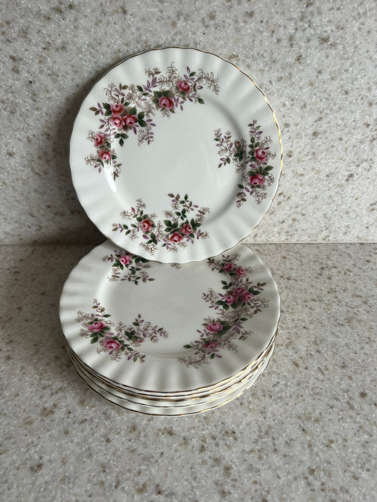 6 gebaksbordjes 16 cm Lavender Rose Royal Albert, Verzenden