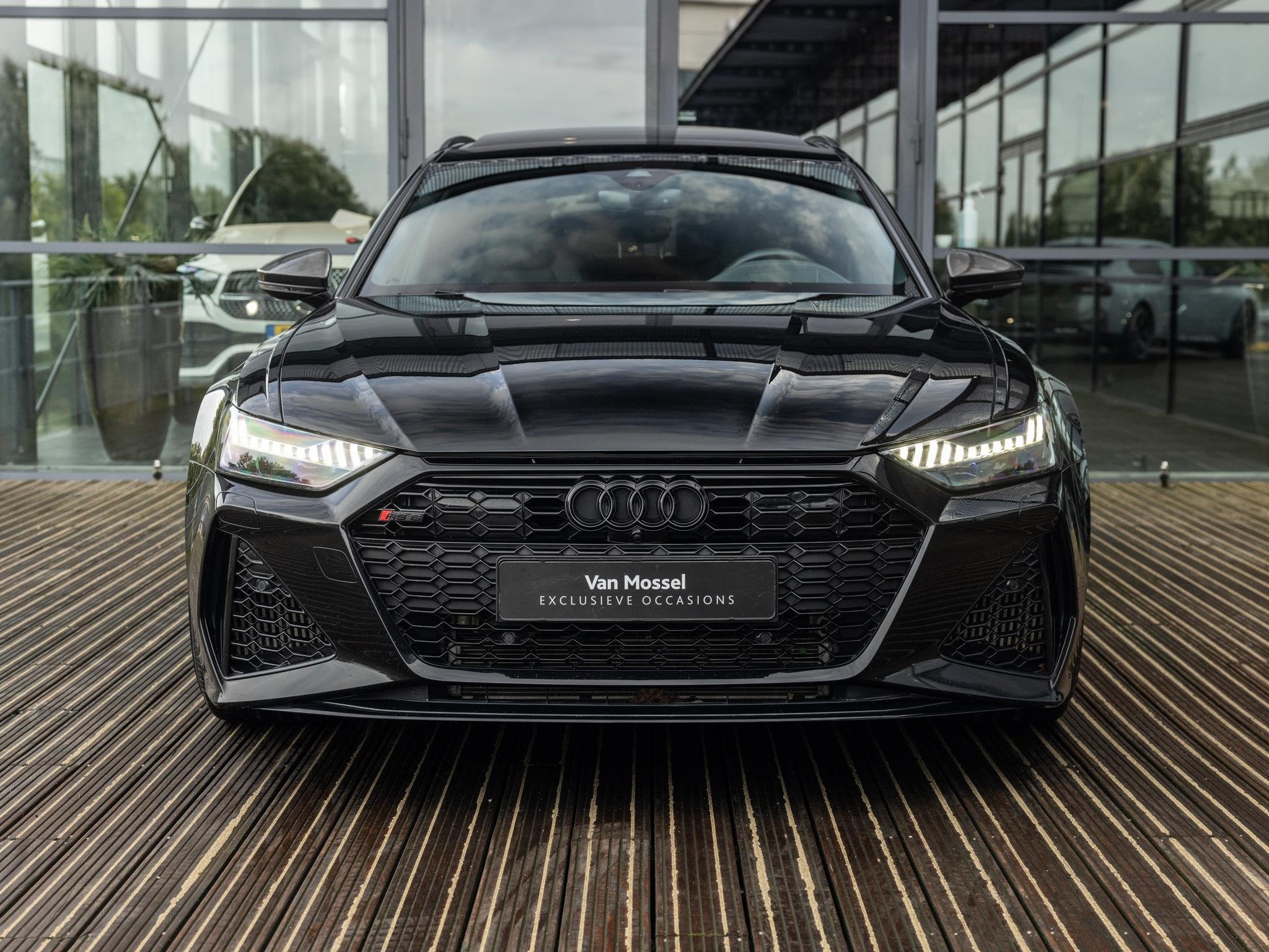 Audi RS6 Avant 4.0 TFSI quattro | DYNAMIC | HEAD-UP DISPLAY, 12 maanden, Lichtsensor, Gebruikt, Leder