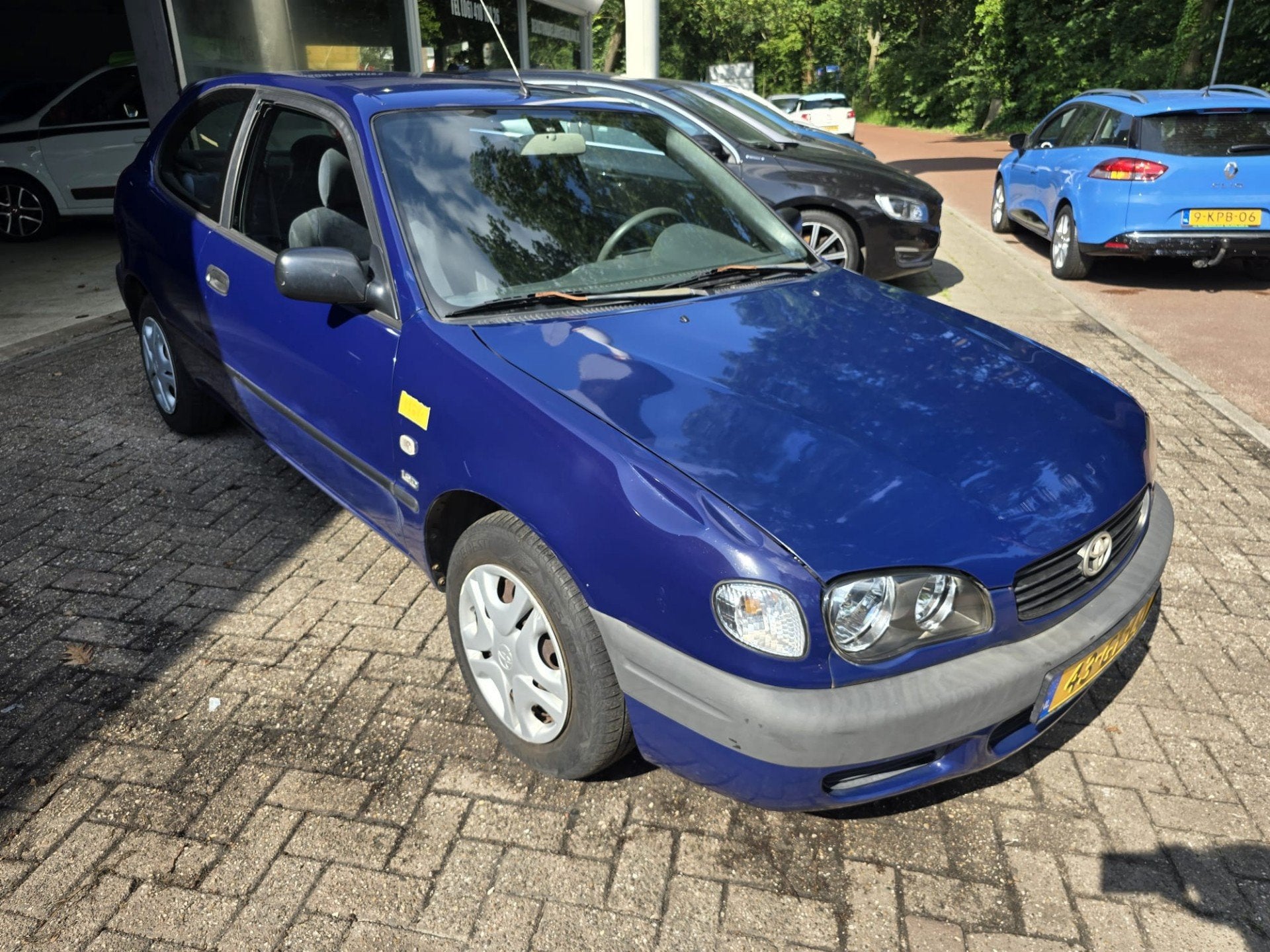 Toyota Corolla 1.9 D Terra UNIEK LAGE KM STAND | NAP | NIEUW, Voorwielaandrijving, Gebruikt, 4 cilinders, Blauw