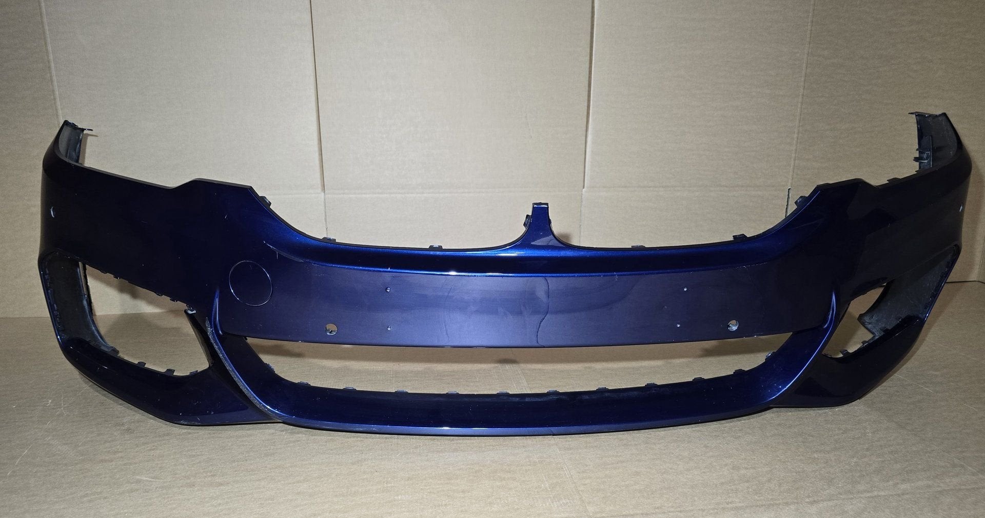 Voorbumper BMW 5 Serie G30 G31 M Pakket 6xPDC 51118064928, Gebruikt, -, Voor, Ophalen of Verzenden