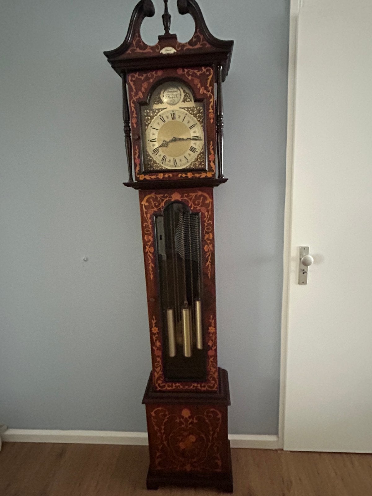 Werkende Staande Klok Bluart (Tempus Fugit) – Topper!, Ophalen