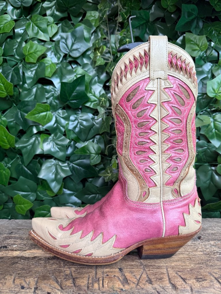 prachtige bijna Nieuwe laarzen van Sendra maat 38, Kleding | Dames, Schoenen, Ophalen of Verzenden, Zo goed als nieuw, Roze, Sendra