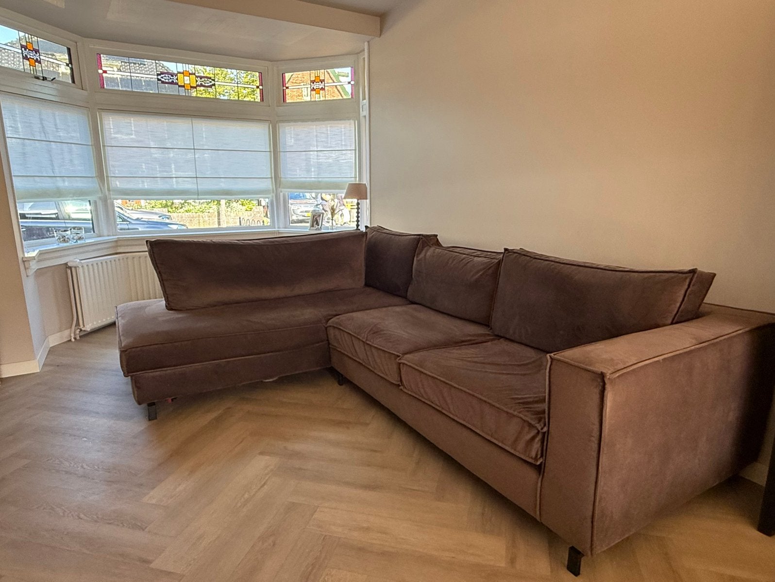Velvet lounge hoek lounge bank A meubel bruin 226 x 312, Huis en Inrichting, Banken | Bankstellen, Ophalen, Gebruikt, Vierpersoons of meer