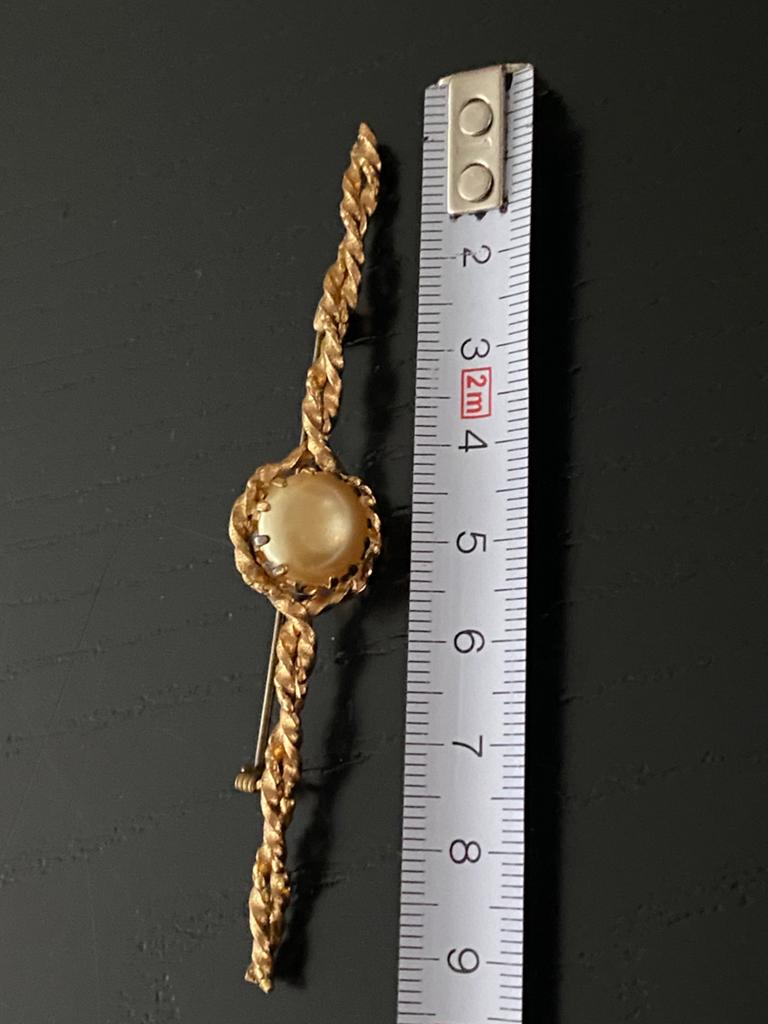 Vintage vergulde broche met parel -9,5 cm-, Overige materialen, Ophalen of Verzenden, Zo goed als nieuw, Met parel