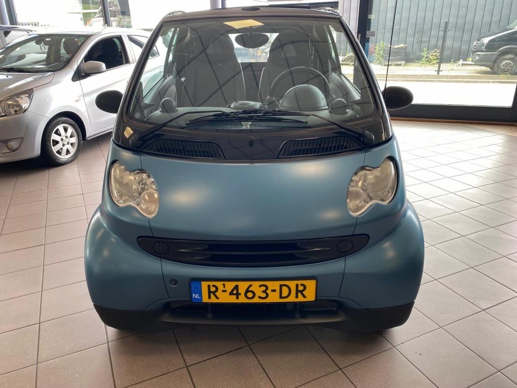 Smart Fortwo cabrio 0.7 pure AUTOMAAT NW APK BJ 2005 !, Gebruikt, Cabriolet, 61 pk, Zwart