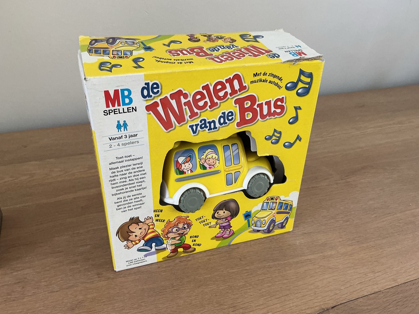 MB Spellen De Wielen van de Bus - Muzikale Autobus, Ophalen of Verzenden, Gebruikt, Jongen of Meisje