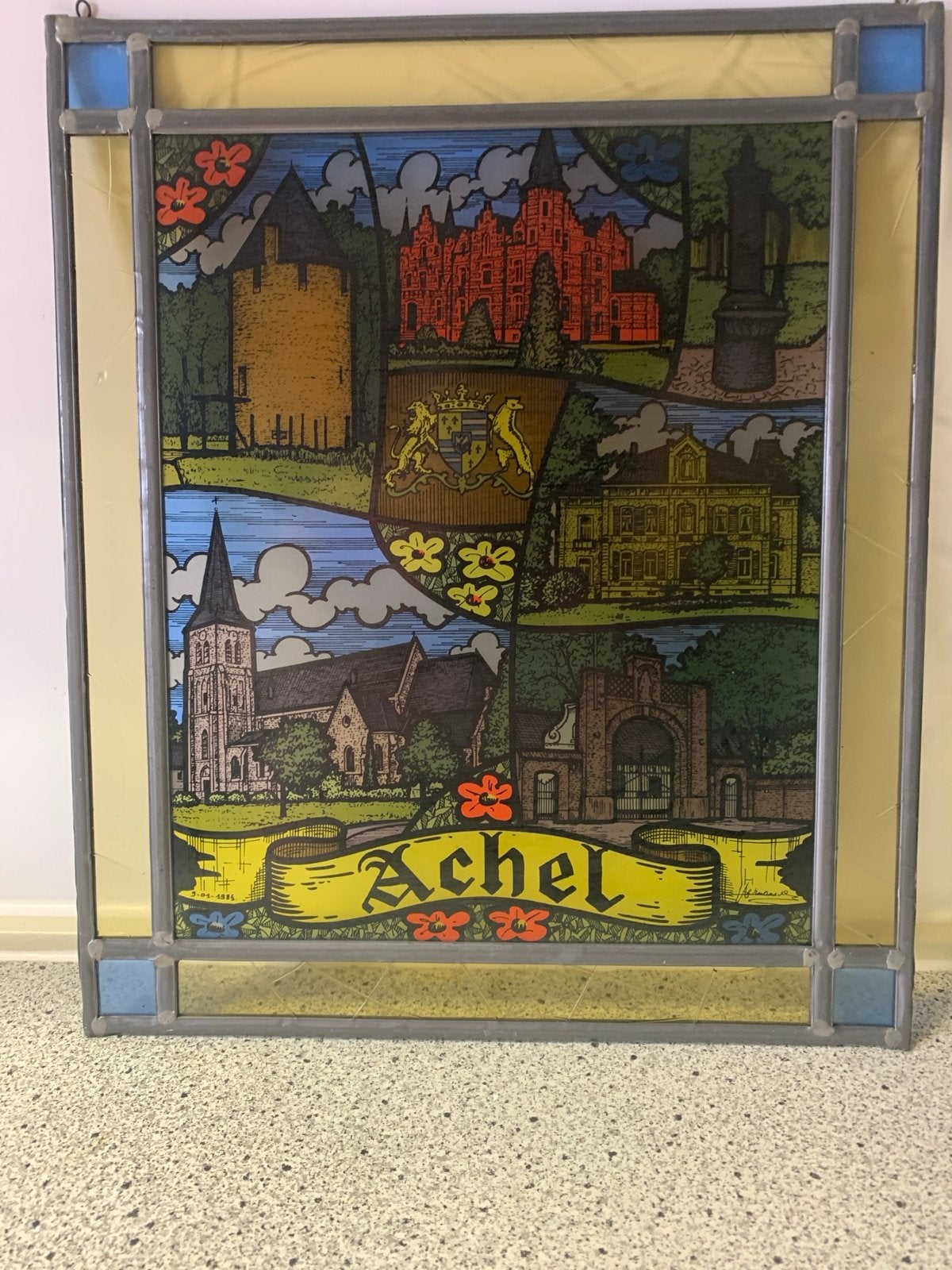 Mooie glas in lood hanger van Achel, Ophalen of Verzenden