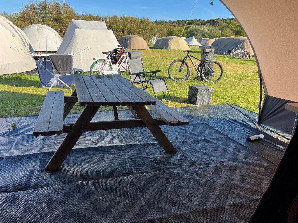 Te huur zomer 2026: grote tent op Vlieland-Stortemelk, Ophalen of Verzenden, Zo goed als nieuw, Tot en met 4