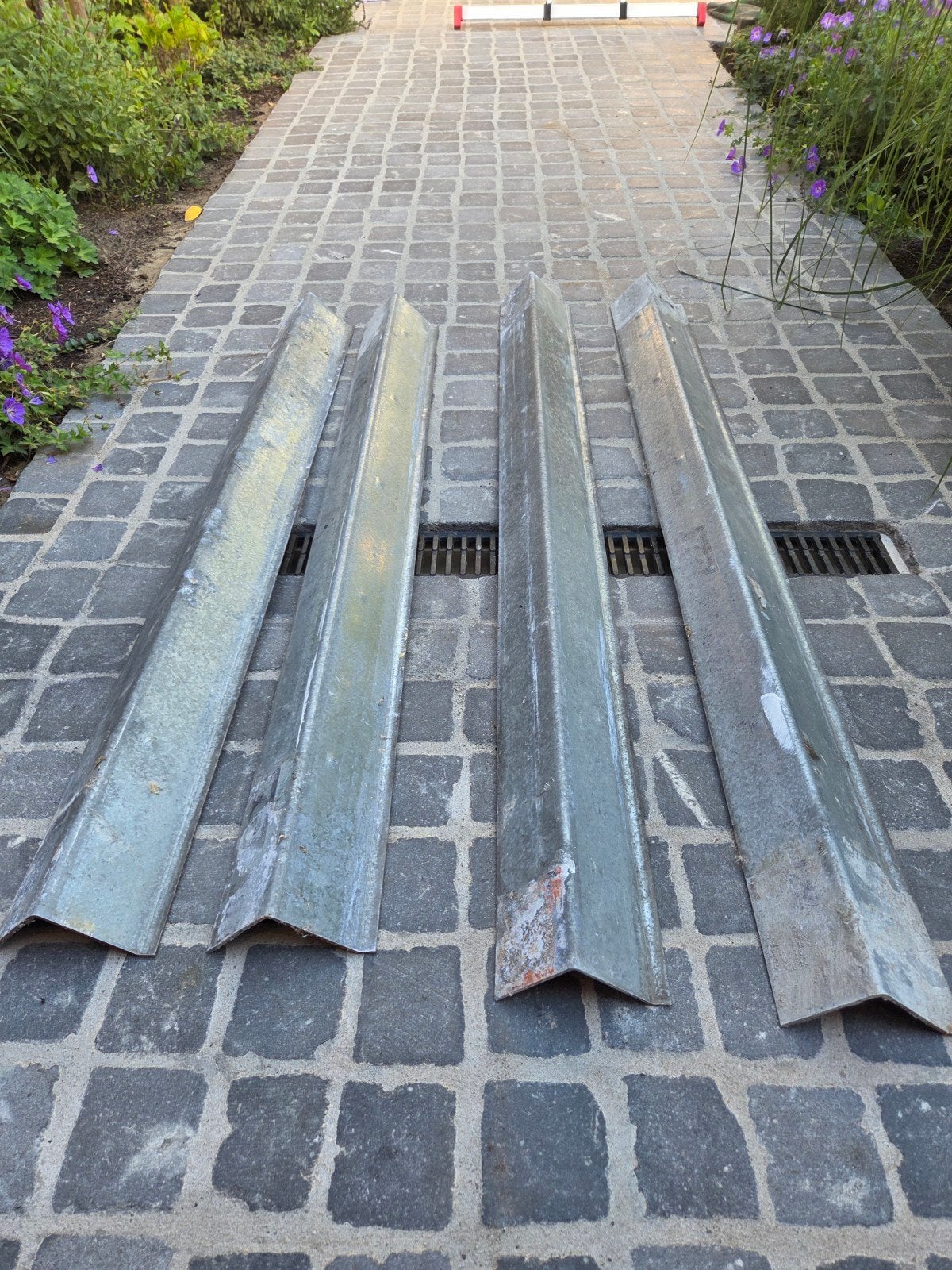 Latei L-profiel 9 x 11 cm || 2 x 150 cm lang, Doe-het-zelf en Verbouw, Metalen, Ophalen, Gebruikt, Overige metalen