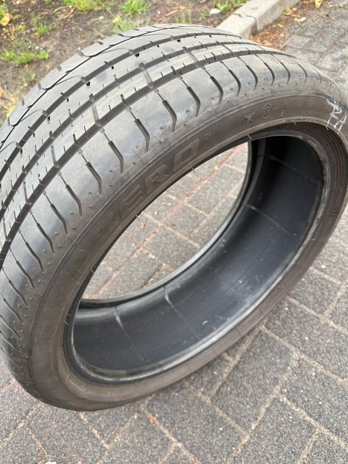 1x Pirelli PZero zomerband (runflat) 255/35.19, Ophalen of Verzenden, Zo goed als nieuw