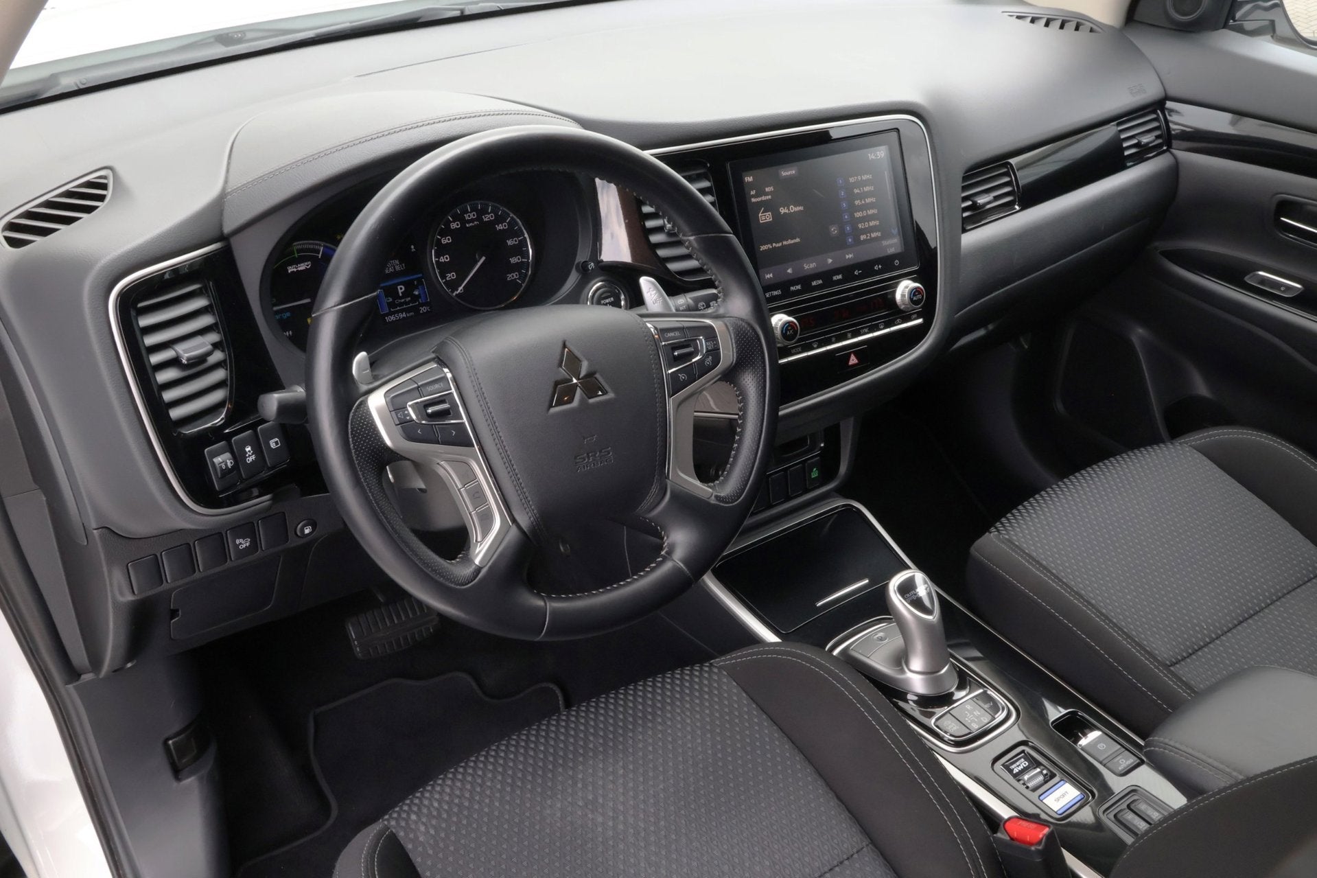 Mitsubishi Outlander 2.4 PHEV Intense+ Plug in Hybride | Sto, Auto's, Automaat, Euro 6, 4 cilinders, 1865 kg