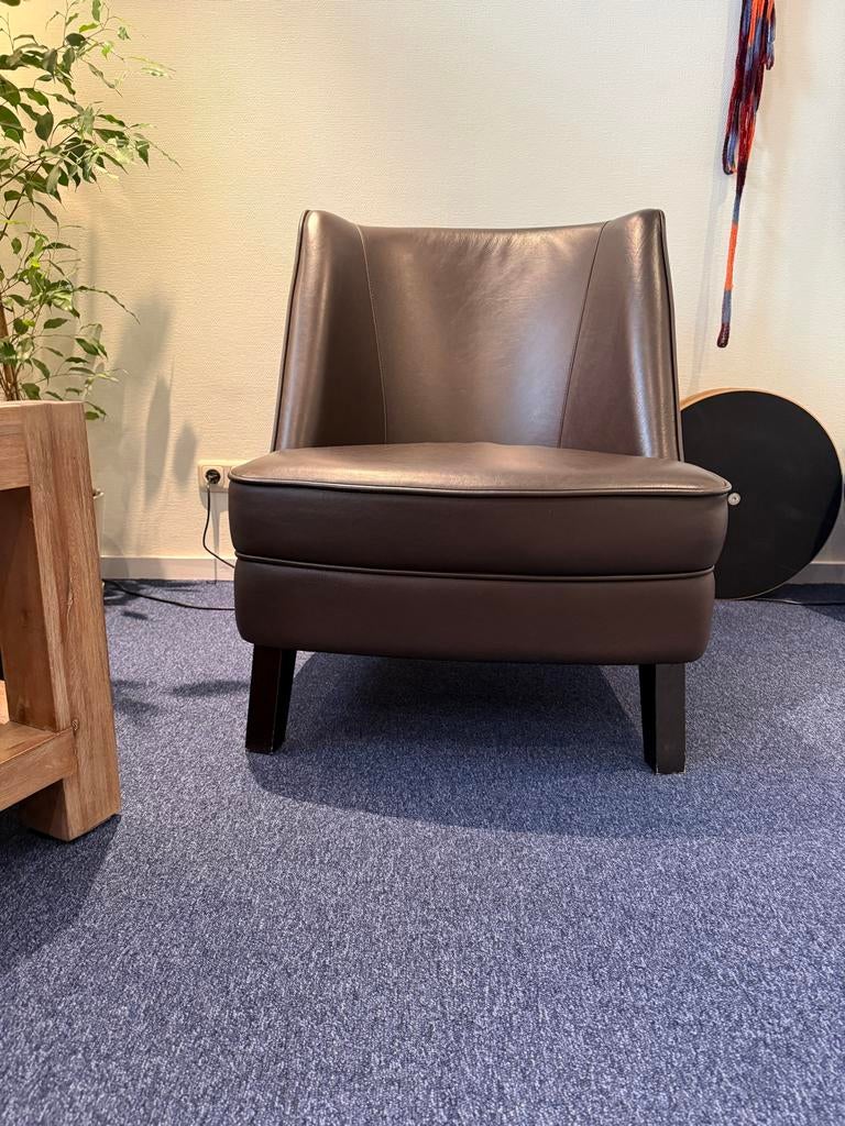 Twee comfortabele bruine leren fauteuils, Huis en Inrichting, Stoelen, Ophalen, Gebruikt, Twee, Bruin
