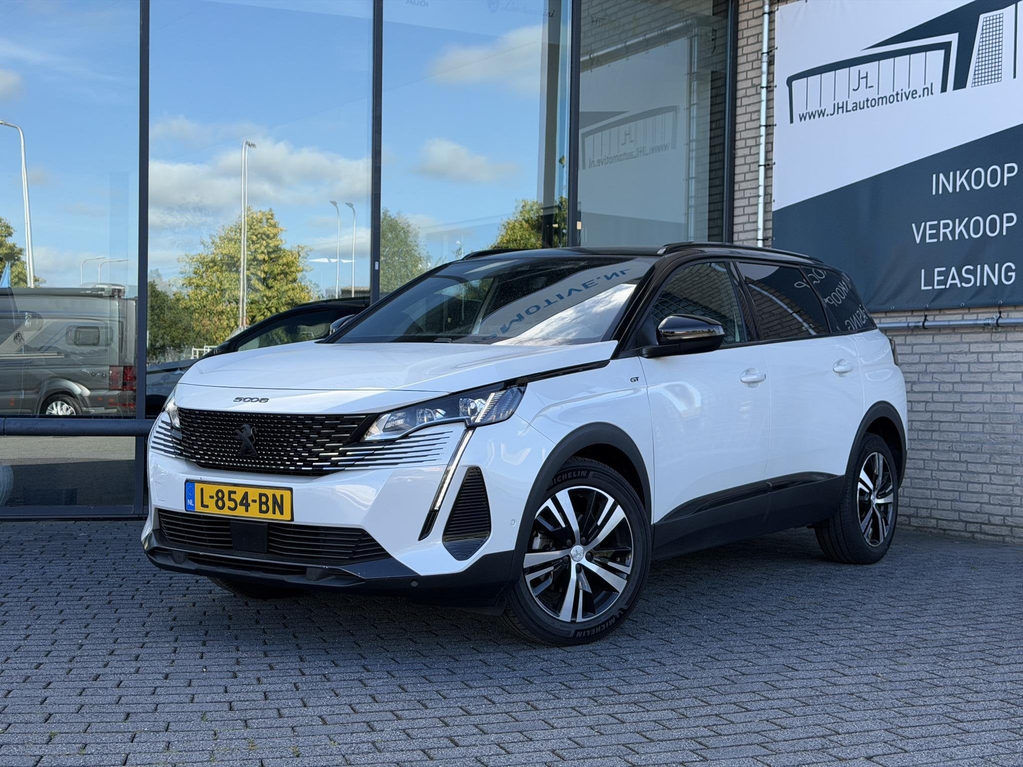 Peugeot 5008 1.2 GT FACELIFT*ACC*NAVI*ECC*CAM*LED*CARPLAY*7P, Auto's, Voorwielaandrijving, Gebruikt, Euro 6, 1199 cc