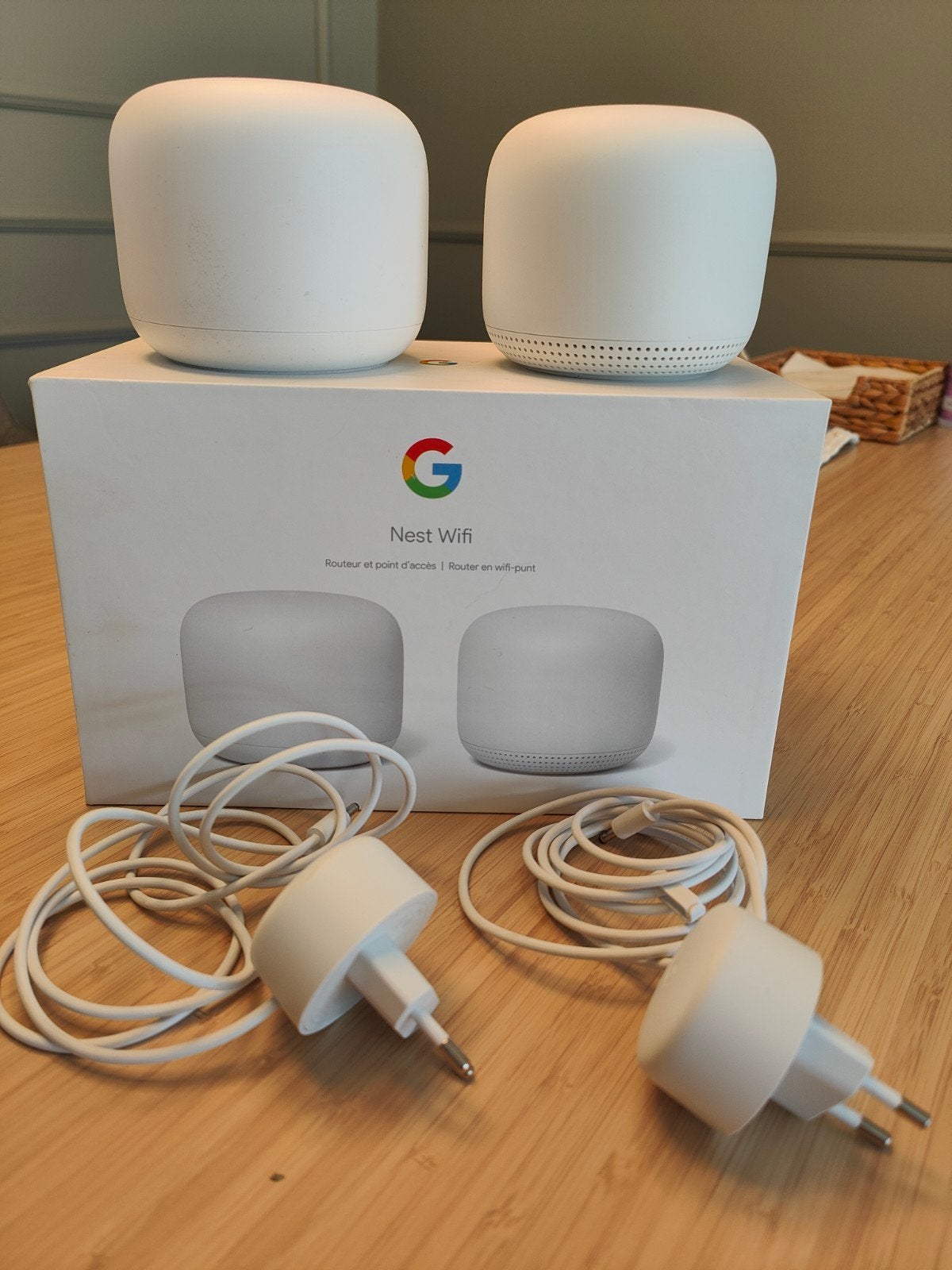 Google Nest Wifi Router en Point (2 stuks), Computers en Software, Routers en Modems, Ophalen of Verzenden, Zo goed als nieuw